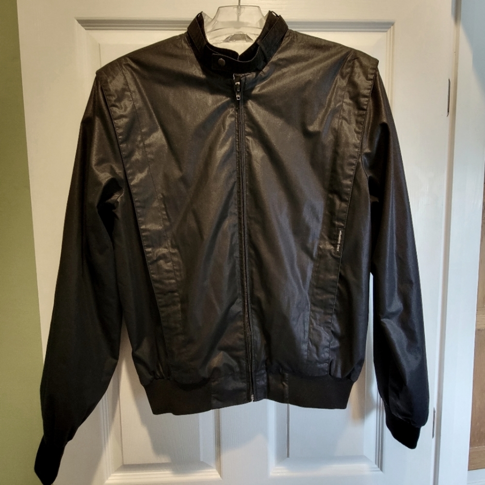 Vintage Members Only 80s jacket, V pleat, and shoulder pads. Size 42 . Rare